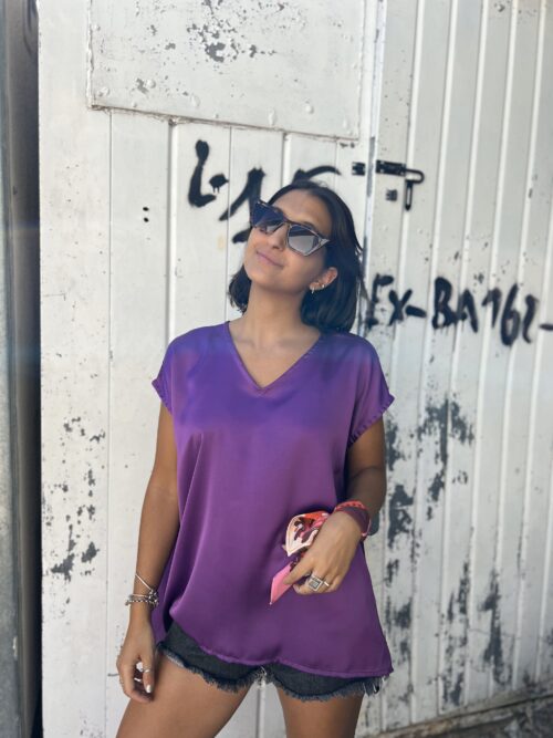 REMERA TOLEDO VIOLETA - ESCOTE EN V
