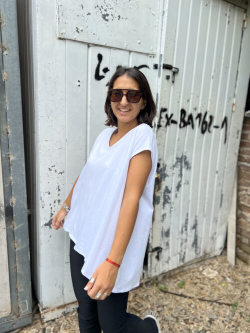 REMERA TOLEDO BLANCA - ESCOTE EN V
