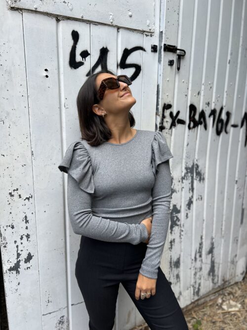 REMERA ADONIS - GRIS
