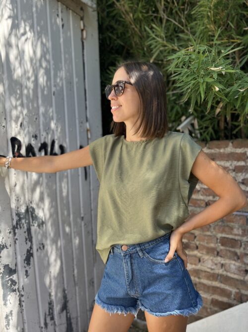 REMERA MAGNOLIA - VERDE MILITAR