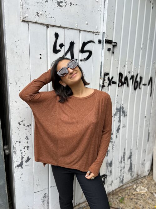 REMERA OLWEN - MARRON